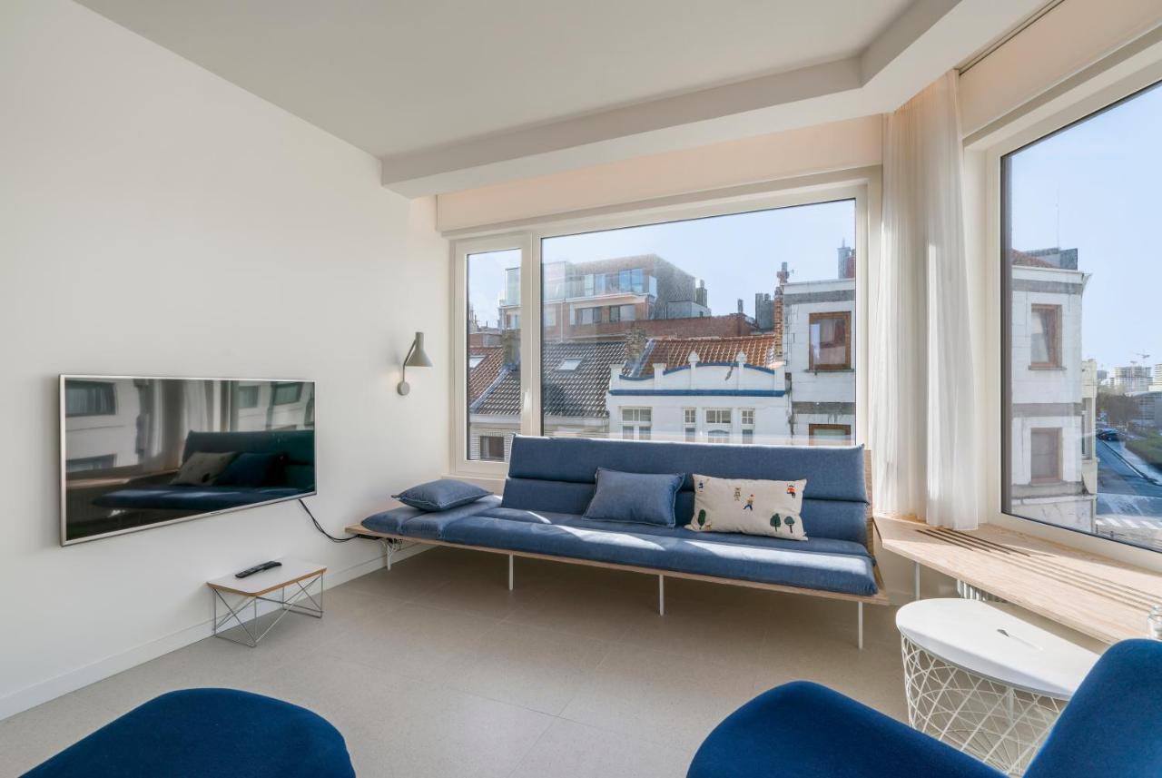 De Zwemmer - Practical, Optimized App With Garage Ostend Exterior photo